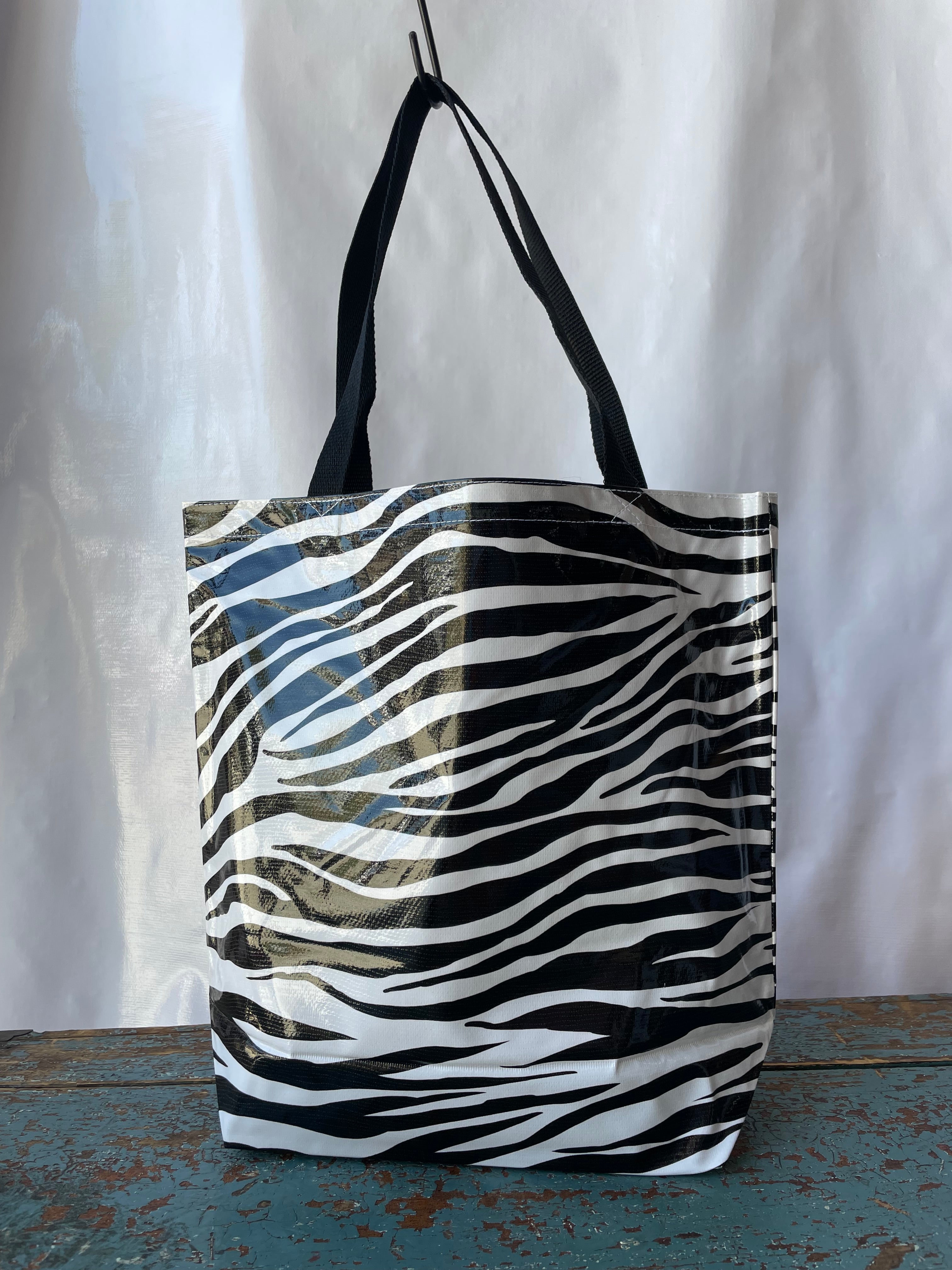Reversible Oilcloth Totebag - Black and White Stripe – Oilcloth Alley