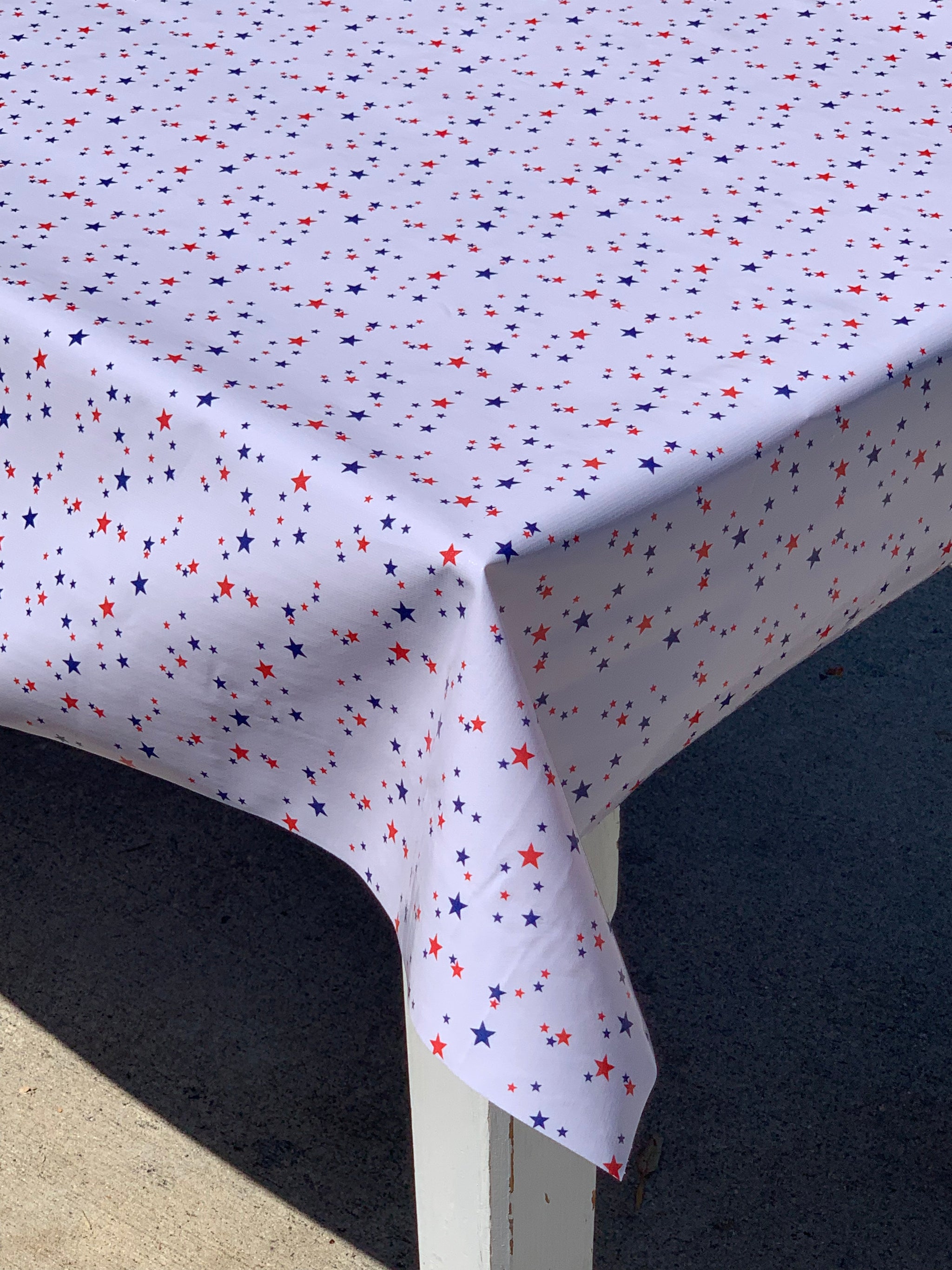 Oilcloth, oil cloth, vinyl tablecloths, picnic tablecloths, placemats