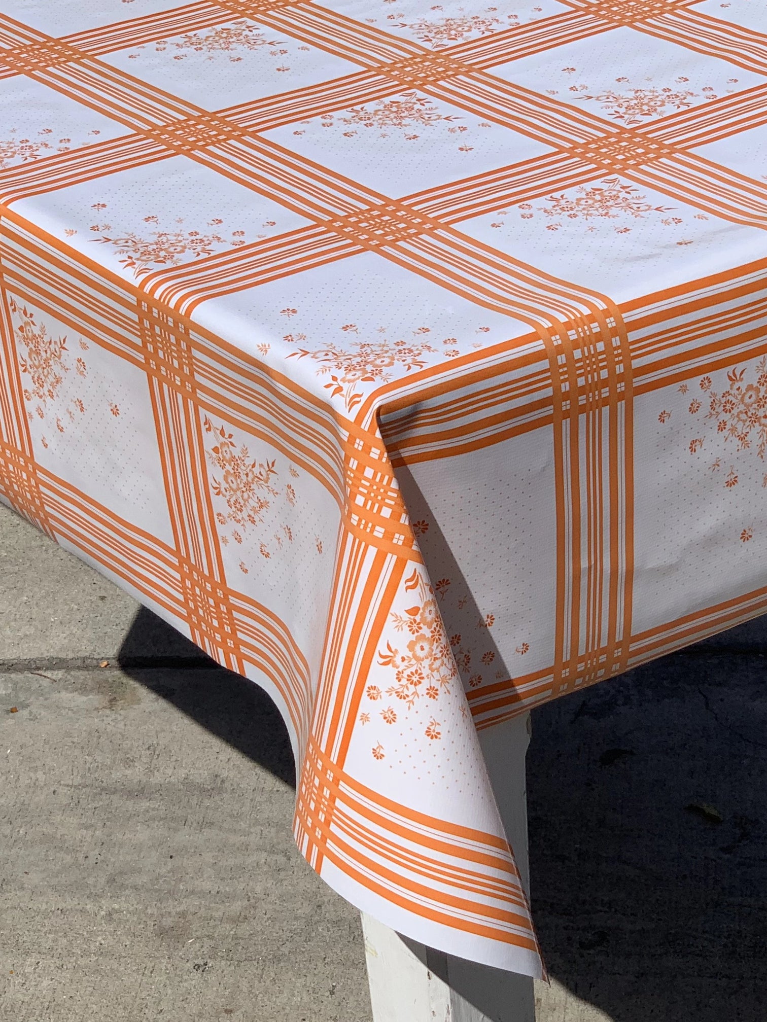 Oilcloth, oil cloth, vinyl tablecloths, picnic tablecloths, fabric